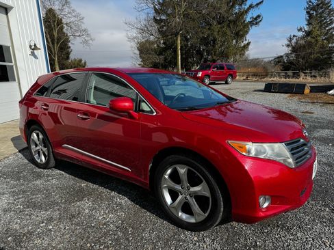 Used 2011 Toyota Venza AWD w/ Convenience Pkg image 3