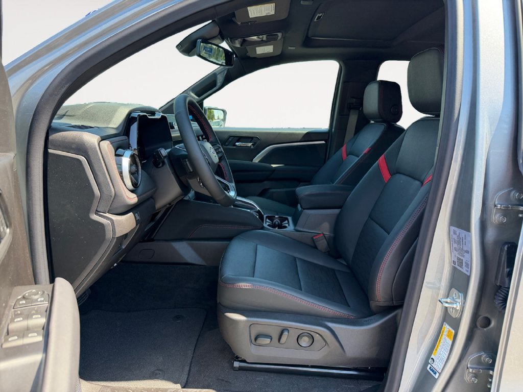 New 2026 Chevrolet Colorado Z71 w/ Technology Package AWD/4WD image 6