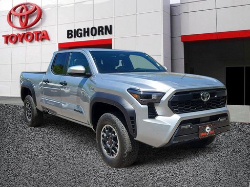 Used 2025 Toyota Tacoma TRD Off-Road w/ TRD Off Road Premium Package AWD/4WD image 1