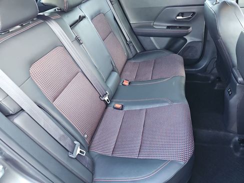 Used 2025 Nissan Kicks SR image 30