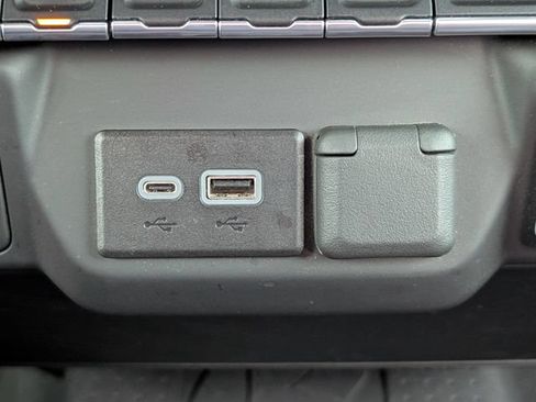 Used 2024 Chevrolet Silverado 1500 Custom w/ LPO, Dark Essentials Package AWD/4WD image 19