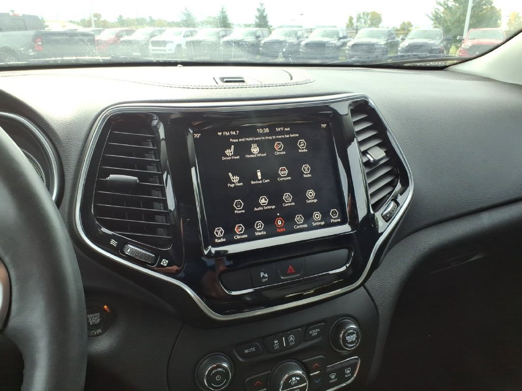 Used 2019 Jeep Cherokee Limited AWD/4WD image 12