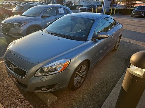 Used 2013 Volvo C70 T5 image 23