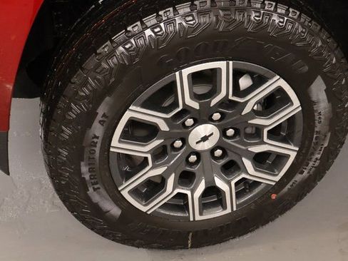 New 2026 Chevrolet Colorado Z71 image 7