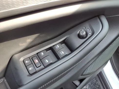 New 2025 Jeep Grand Cherokee L Altitude AWD/4WD image 6