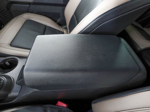 Used 2023 Ford Bronco Wildtrak image 27