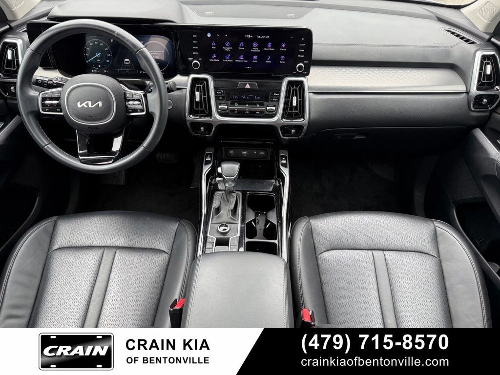 Used 2023 Kia Sorento SX AWD/4WD image 25