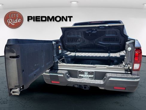 Used 2020 Honda Ridgeline RTL image 14