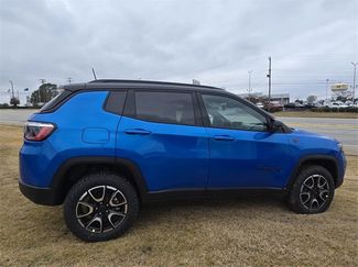 New 2026 Jeep Compass Trailhawk video 2