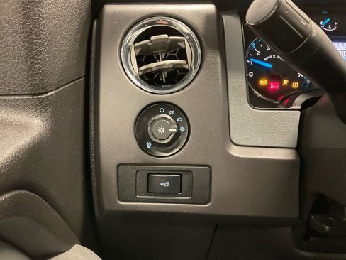 Used 2013 Ford F150 XLT w/ Luxury Equipment Group image 15