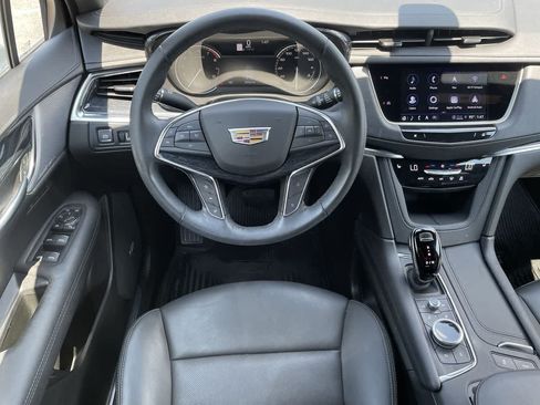Used 2024 Cadillac XT5 Premium Luxury FWD image 11