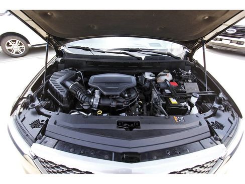 Used 2025 Cadillac XT6 Premium Luxury w/ Platinum Package FWD image 33