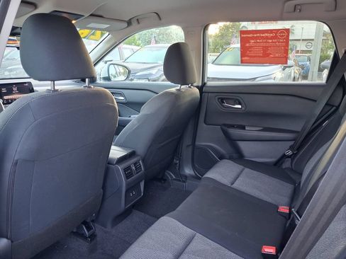 Used 2026 Nissan Rogue SV FWD image 14