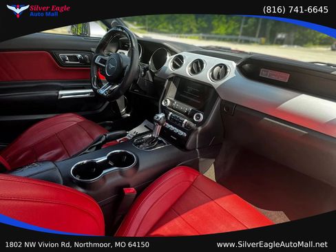 Used 2017 Ford Mustang GT Premium RWD image 9