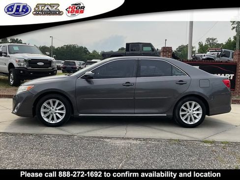 Used 2014 Toyota Camry XLE FWD image 4