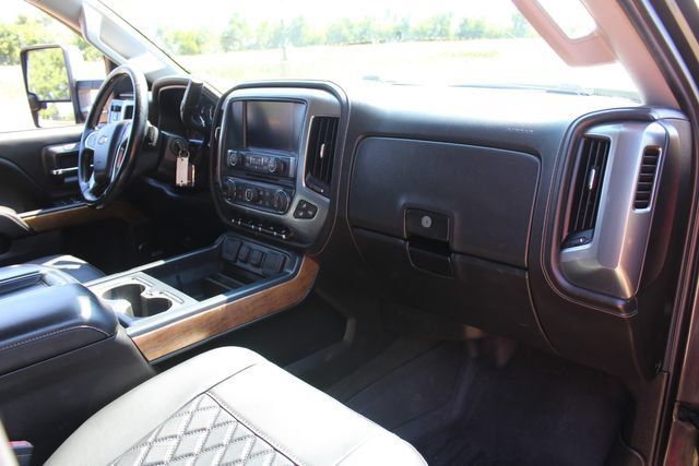 Used 2015 Chevrolet Silverado 2500 LTZ w/ Duramax Plus Package AWD/4WD image 20