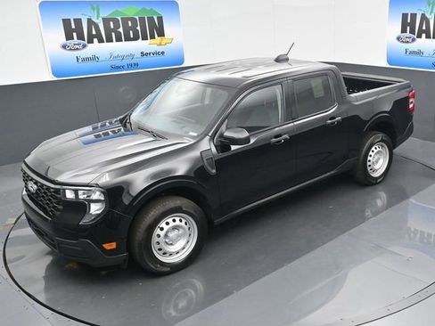 New 2025 Ford Maverick XL image 21