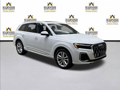 Used 2025 Audi Q7 3.0T Premium Plus AWD/4WD image 3