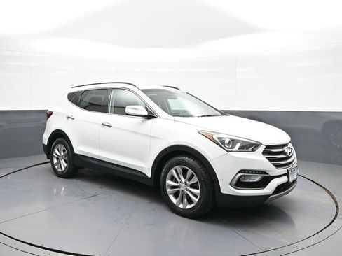 Used 2018 Hyundai Santa Fe Sport 2.0T image 4