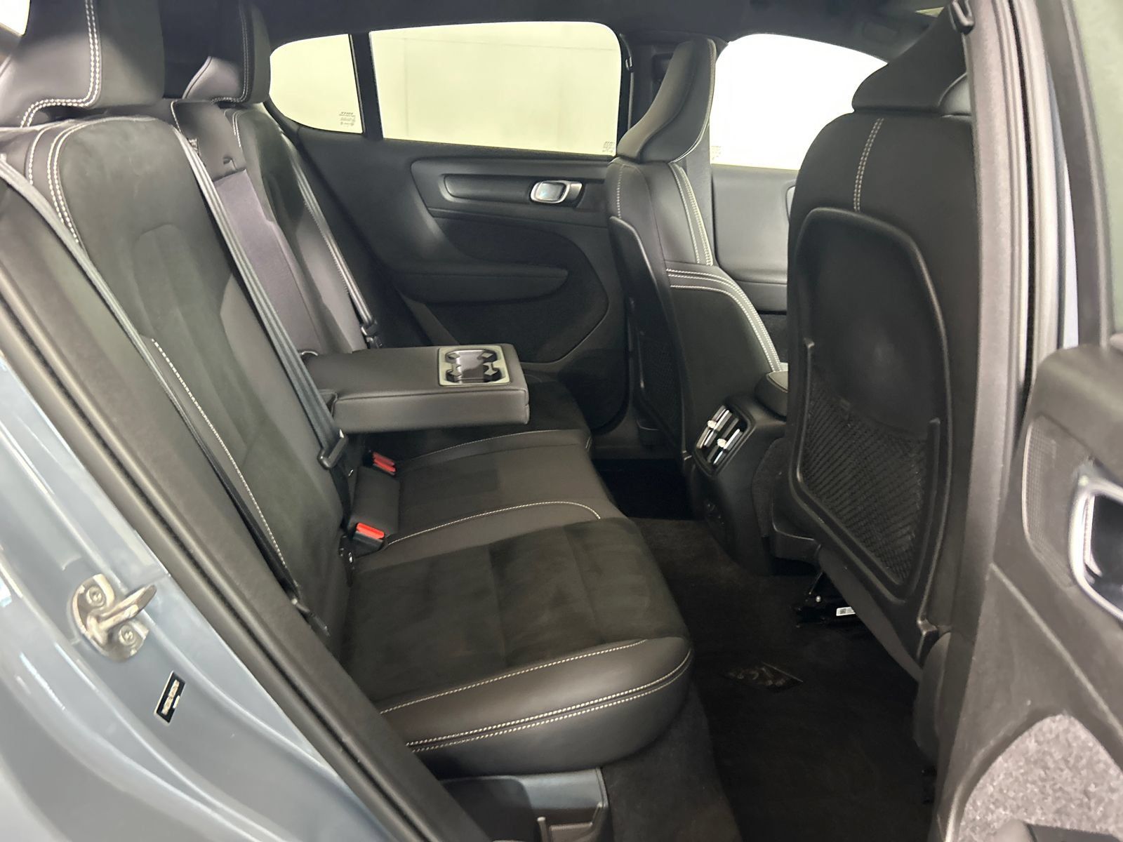 Used 2023 Volvo C40 P8 Recharge Plus AWD/4WD image 29