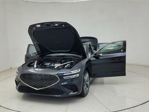 Used 2025 Genesis G70 2.5T w/ Sport Prestige Package image 71