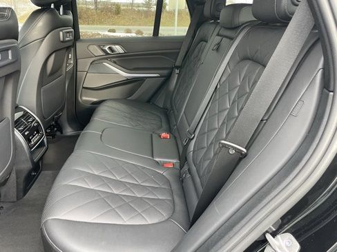 Used 2023 BMW X5 xDrive40i w/ M Sport Package image 7