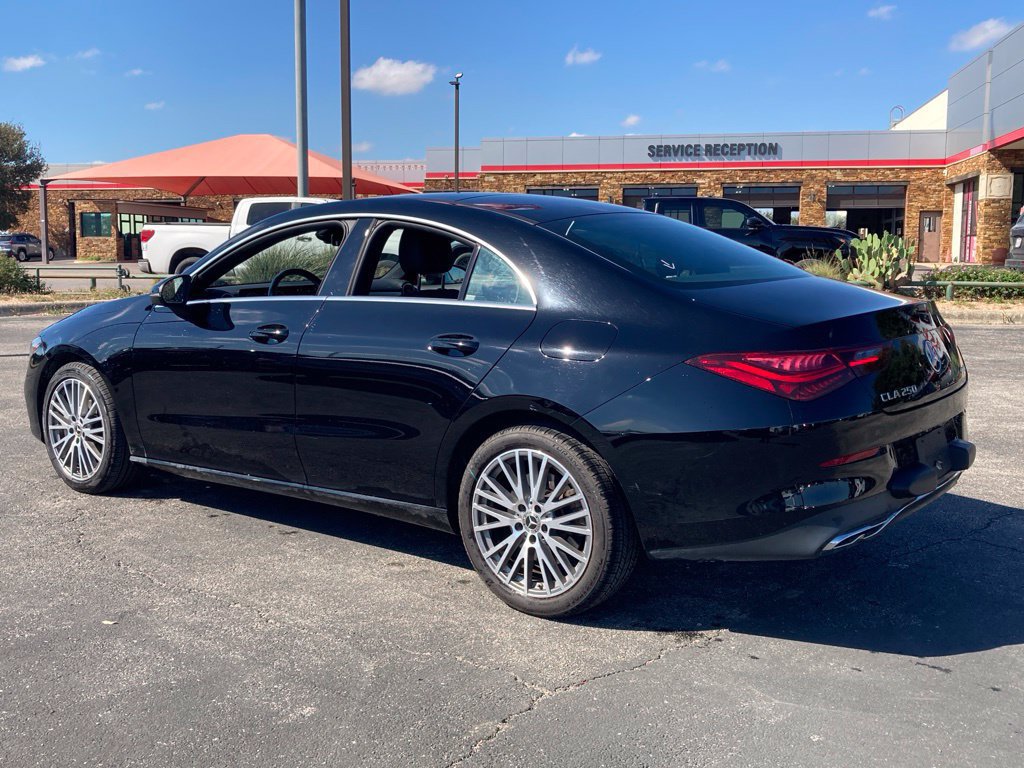 Used 2025 Mercedes-Benz CLA 250 4MATIC image 7