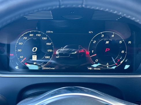 Used 2022 Jaguar F-TYPE R AWD/4WD image 21
