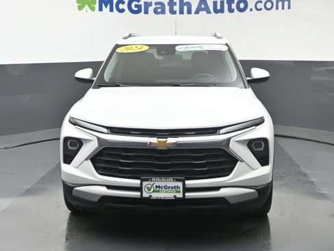Used 2024 Chevrolet TrailBlazer LT w/ LT Cold Weather Package FWD image 6