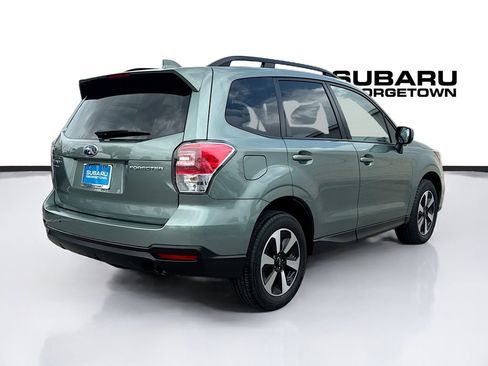 Used 2018 Subaru Forester 2.5i Premium w/ All-Weather Package AWD/4WD image 7