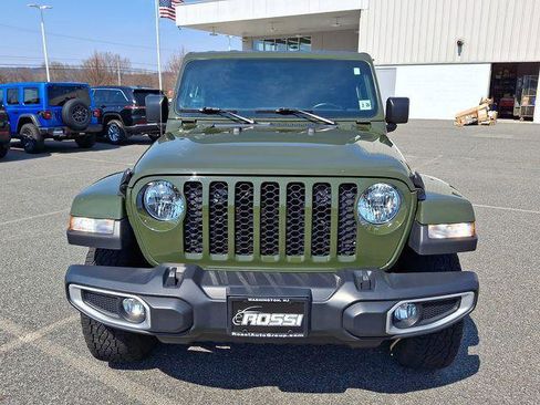 Certified 2023 Jeep Gladiator Sport image 3