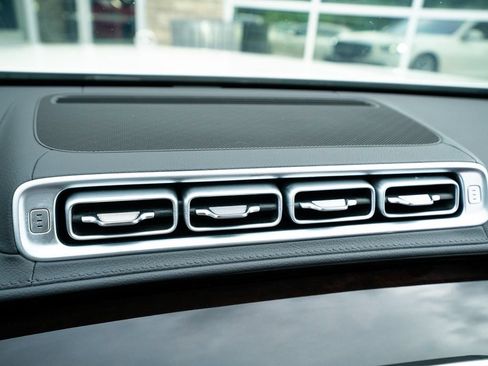 Used 2022 Mercedes-Benz S 500 4MATIC w/ Warmth & Comfort Package image 40