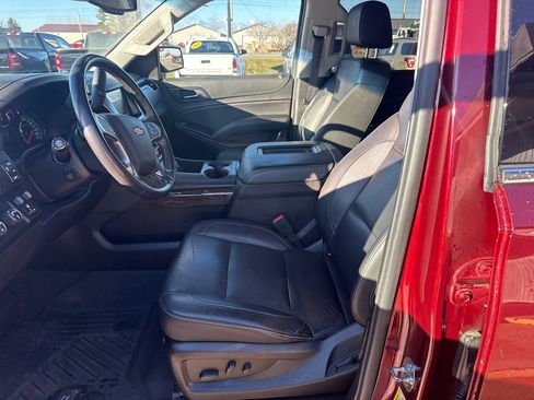Used 2020 Chevrolet Tahoe LT w/ Luxury Package image 19