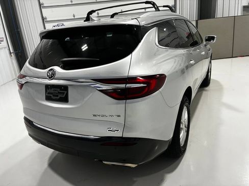 Used 2019 Buick Enclave Essence FWD image 6
