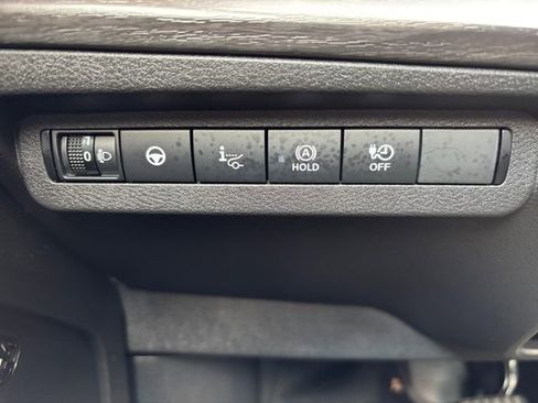 Used 2025 Nissan Ariya FWD image 19