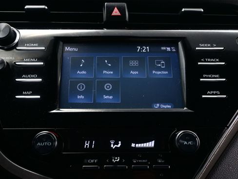 Used 2019 Toyota Camry SE image 20