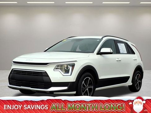 Used 2024 Kia Niro EX image 1