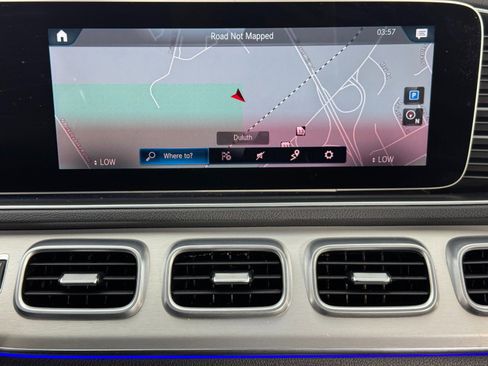 Used 2020 Mercedes-Benz GLE 350 4MATIC w/ Premium Package image 26