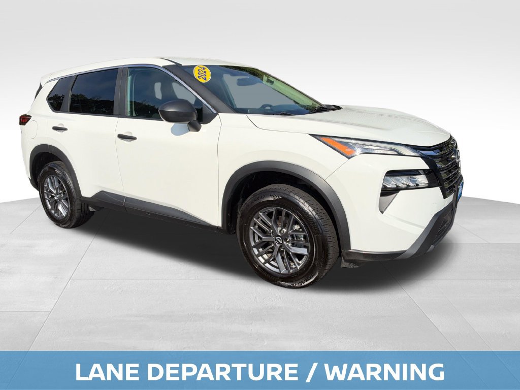 Used 2024 Nissan Rogue S AWD/4WD image 10