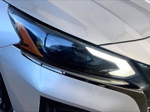 Certified 2023 Nissan Altima 2.5 SR image 26