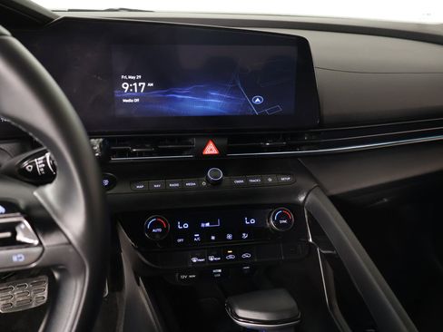 Certified 2025 Hyundai Elantra SEL FWD image 5
