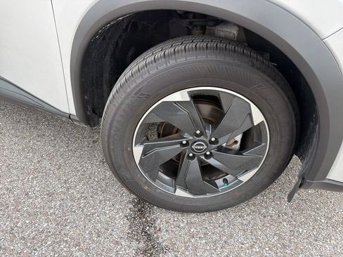 Certified 2024 Nissan Rogue SV AWD/4WD image 71