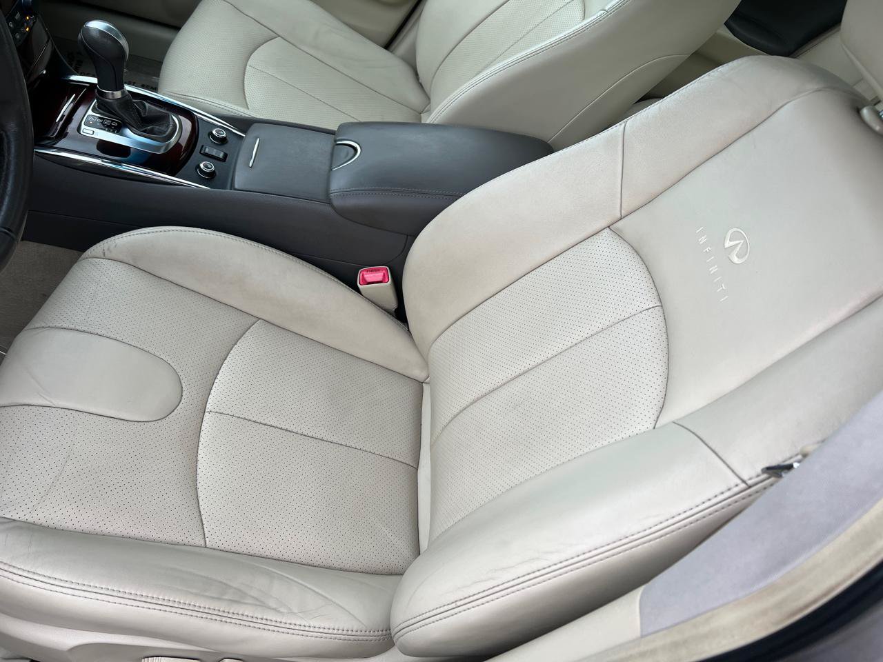 Used 2013 INFINITI G37 x Sedan w/ Premium Pkg AWD/4WD image 19