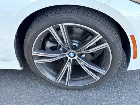 Used 2024 BMW 330i Sedan w/ Premium Package RWD image 4