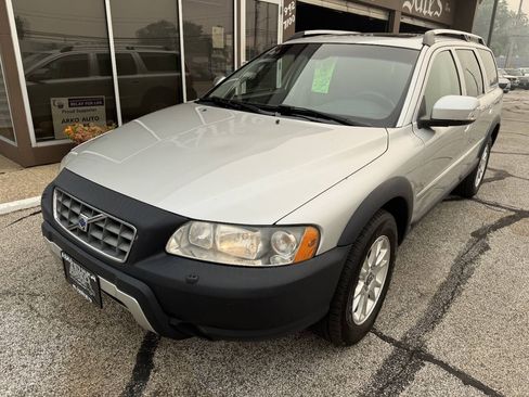 Used 2007 Volvo XC70 AWD/4WD image 1