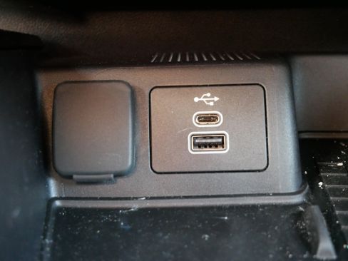 Used 2025 Ford Bronco Sport Outer Banks w/ Outer Banks Tech Package+ AWD/4WD image 32