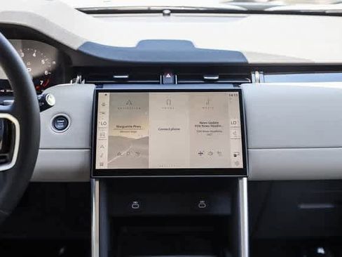 New 2024 Land Rover Discovery Sport S image 13