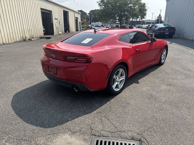Used 2016 Chevrolet Camaro LT RWD image 5