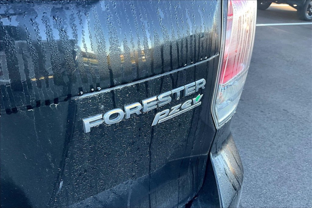 Used 2017 Subaru Forester 2.5i Limited AWD/4WD image 23
