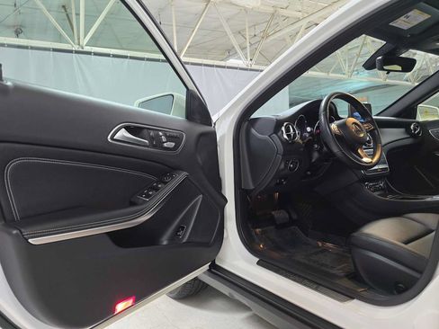 Used 2019 Mercedes-Benz GLA 250 4MATIC image 19